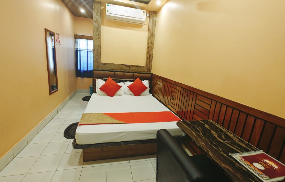 HOTEL LEISURE